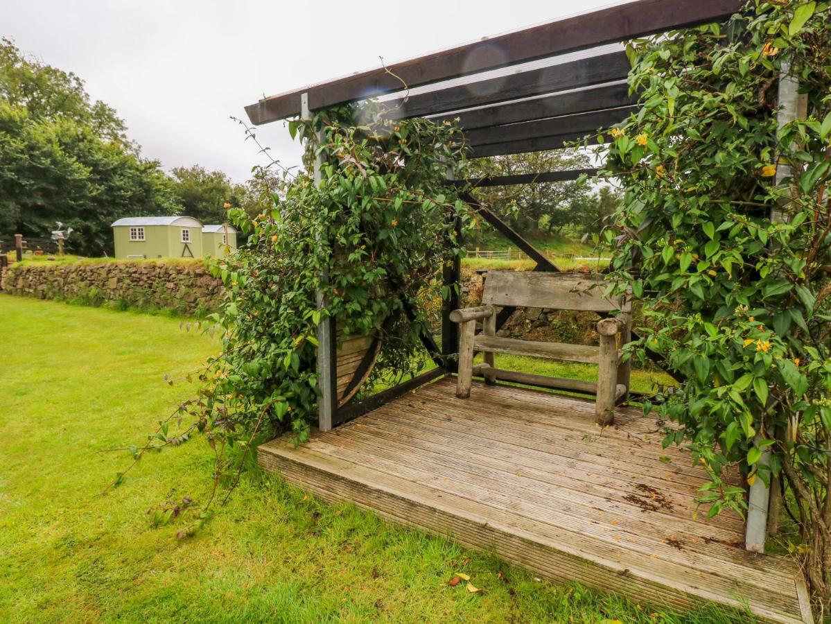 Shepherds Hut - The Crook Milford Haven Exterior photo