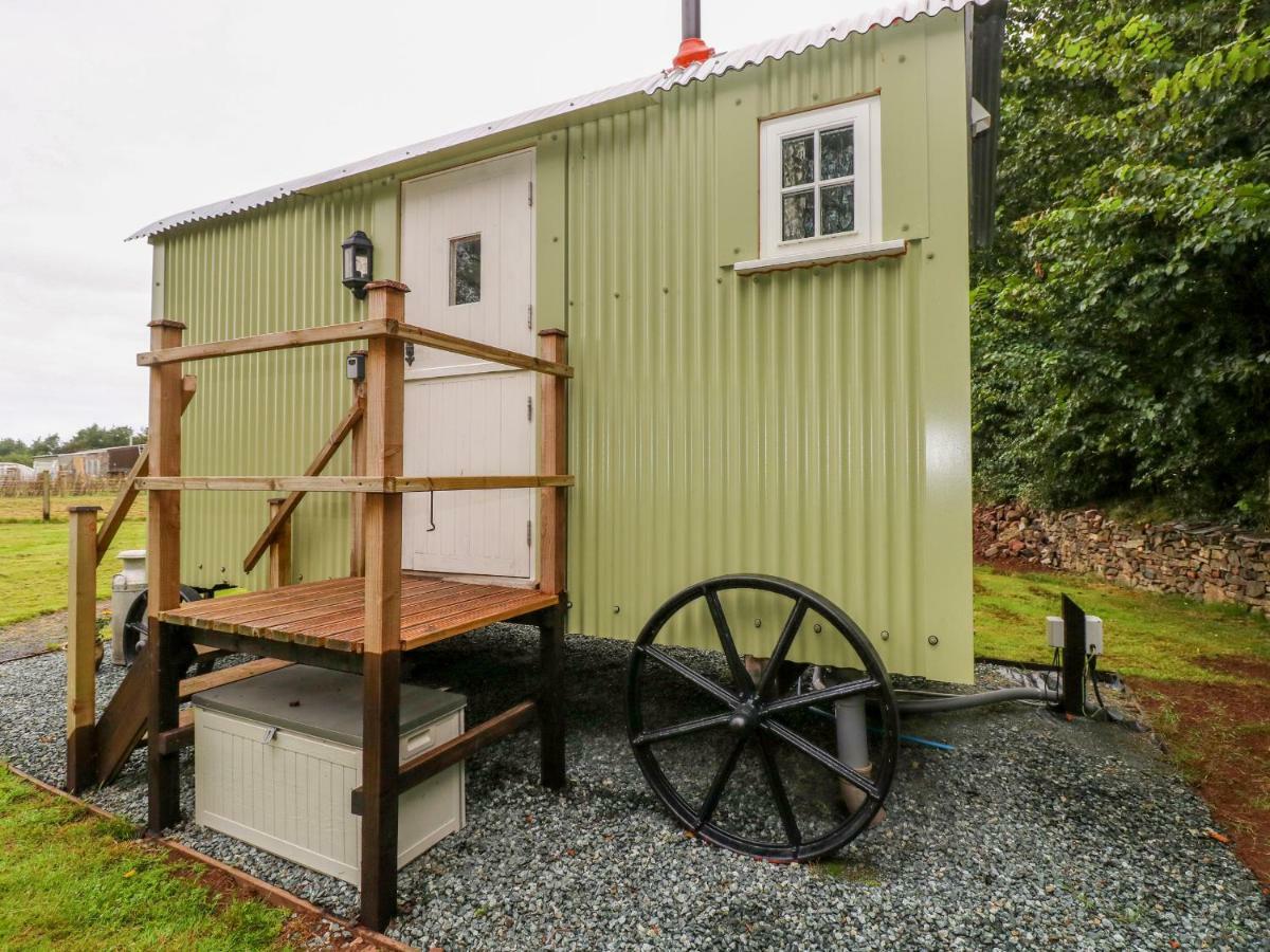 Shepherds Hut - The Crook Milford Haven Exterior photo